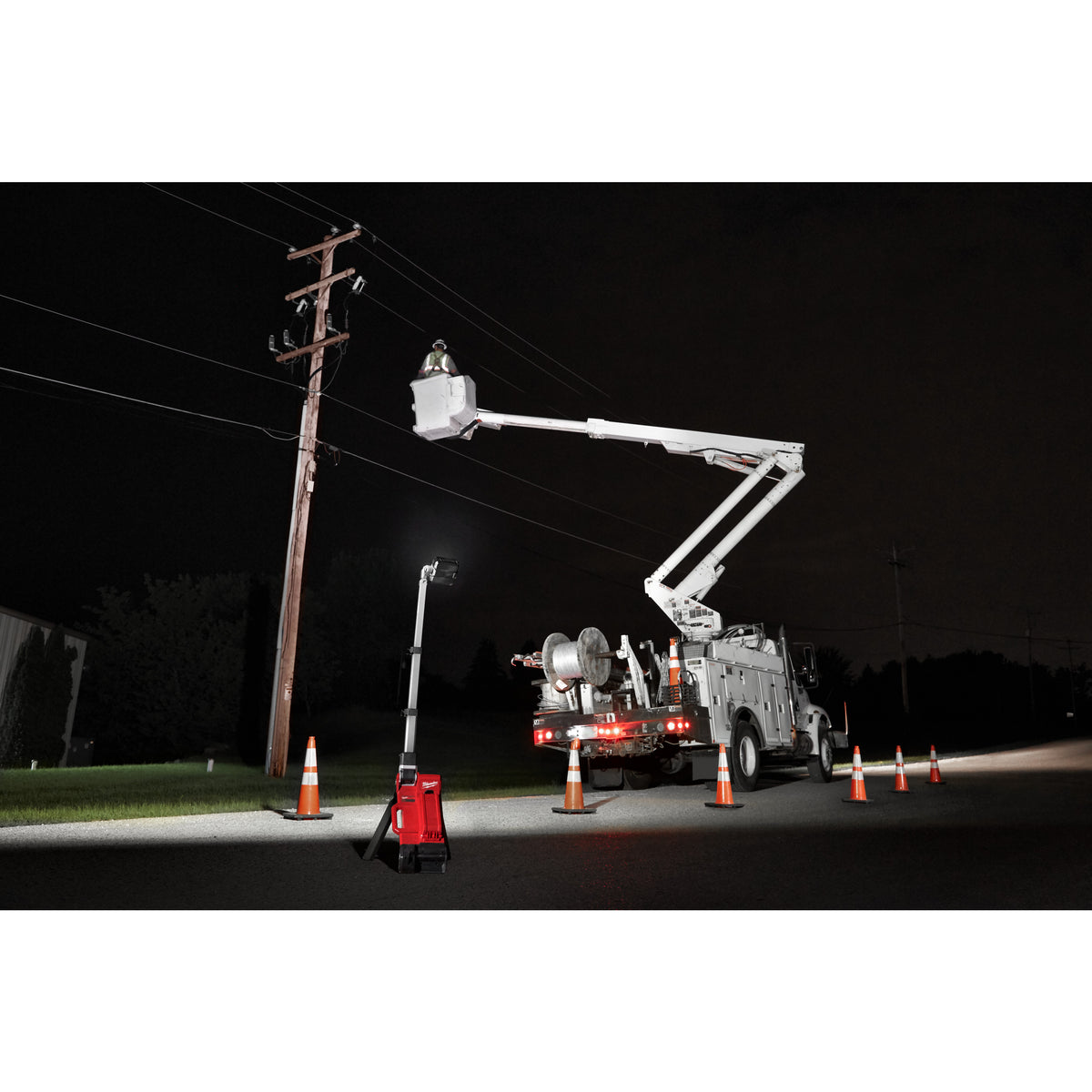 Milwaukee M18™ Akku-Baustrahler M18ONERSAL - Produktbild 4