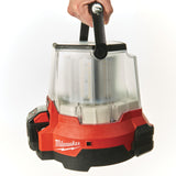 Milwaukee M18™ Akku-Bauleuchte M18ONESLSP-0 (SCHUKO GALP socket) - Produktbild 3