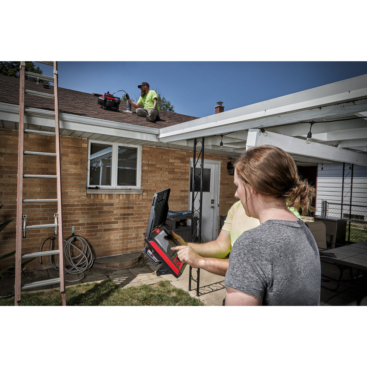 Milwaukee M18™ Akku-Smart-Hub für Kanalinspektionsgerät M18SISH - Produktbild 9