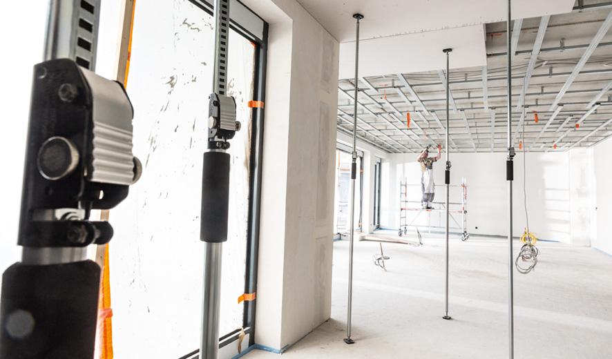 ST_work_man_room_1__c75