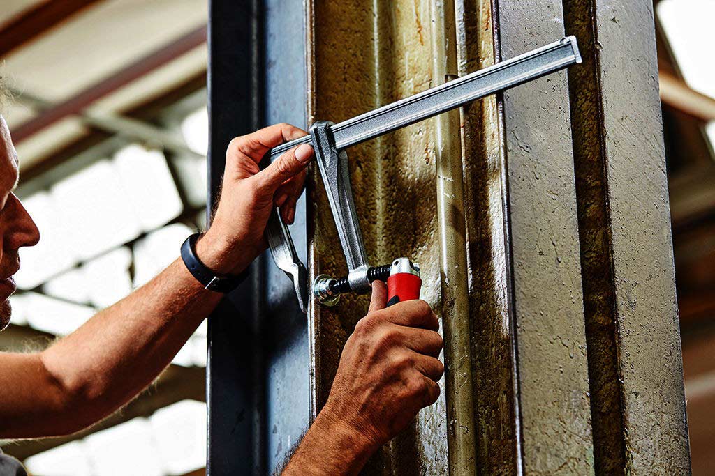 gz-kg_work_man_steel_use2__100c24f7754-961a-ea11-8dca-901b0eef078c