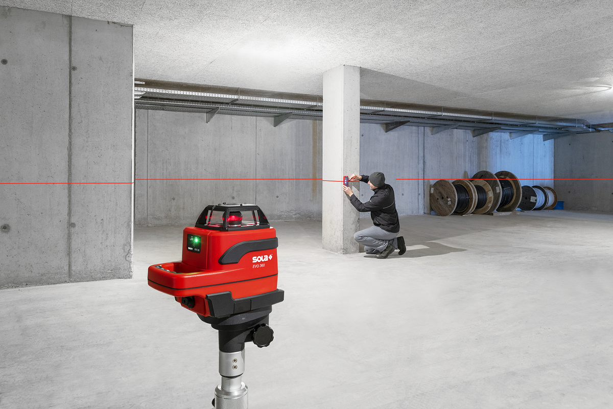 SOLA rotating laser EVO 360, incl. RRD1 + cleat, 2x battery cell 18650 - 71017801