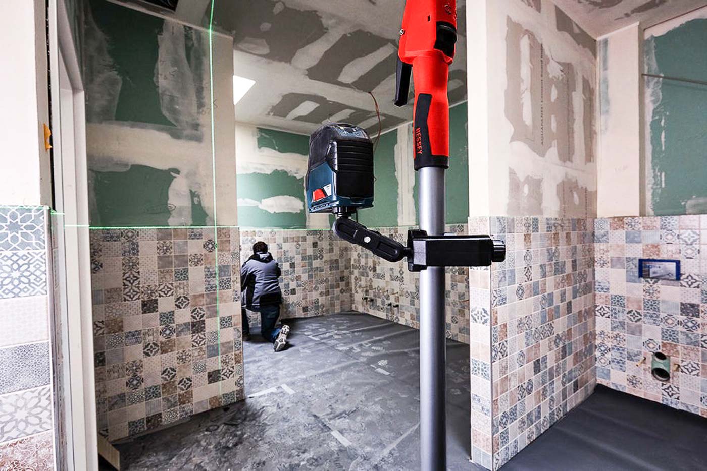 ste_work_man_accessory_02__1009bacabfd-3c09-eb11-8d94-4c52621337d3-2