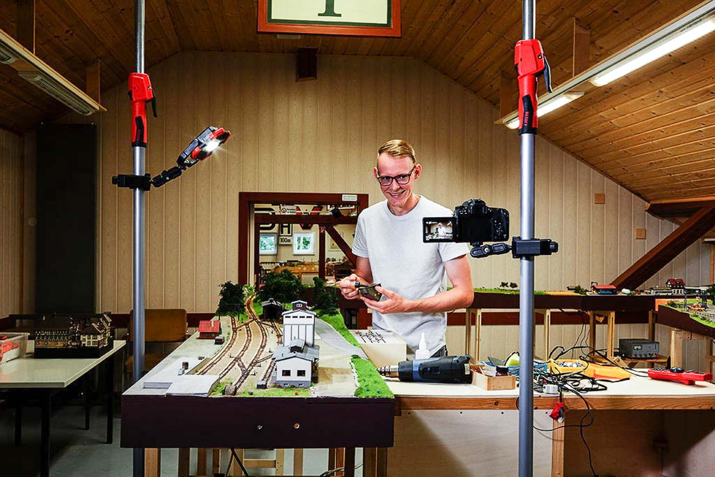 ste_work_man_accessory_03__1009bacabfd-3c09-eb11-8d94-4c52621337d3-2